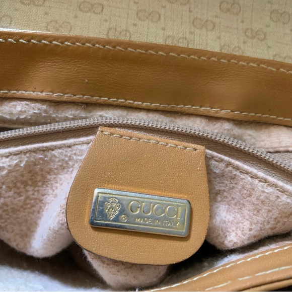 GUCCI Vintage micro GG cross body bag - Picture 12 of 17